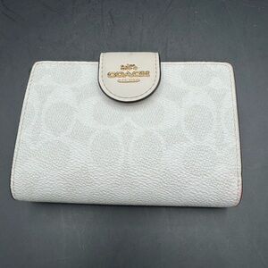 Coach White Signature Medium Zip Wallet